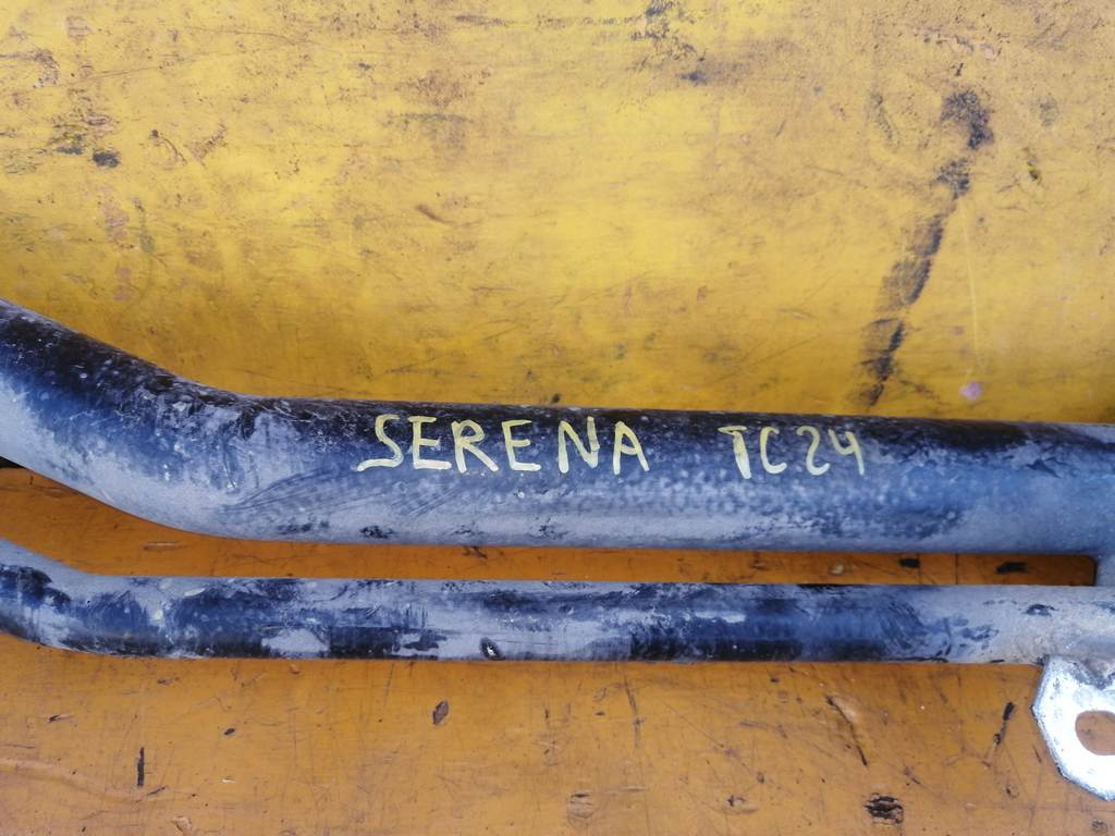 SERENA TC24 ГОРЛОВИНА БЕНЗОБАКА Nissan Serena 1