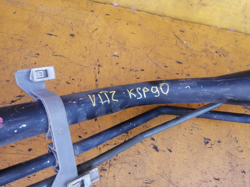 VITZ KSP90 ГОРЛОВИНА БЕНЗОБАКА Toyota Vitz 1