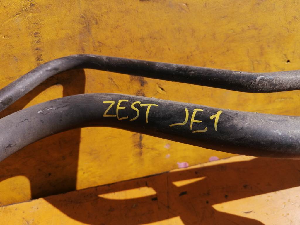 ZEST JE1 ГОРЛОВИНА БЕНЗОБАКА Honda Zest 1