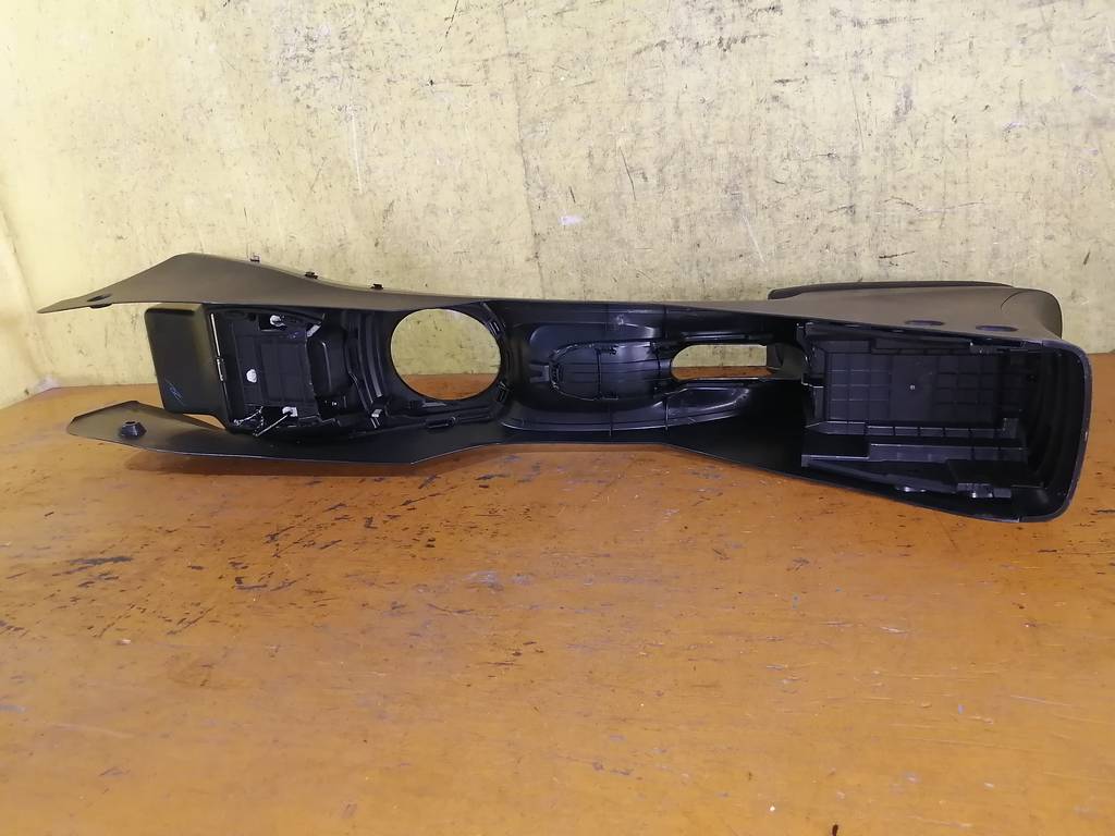 FIT SHUTTLE GP2 КОНСОЛЬ МЕЖДУ СИДЕНИЙ Honda Fit Shuttle 4