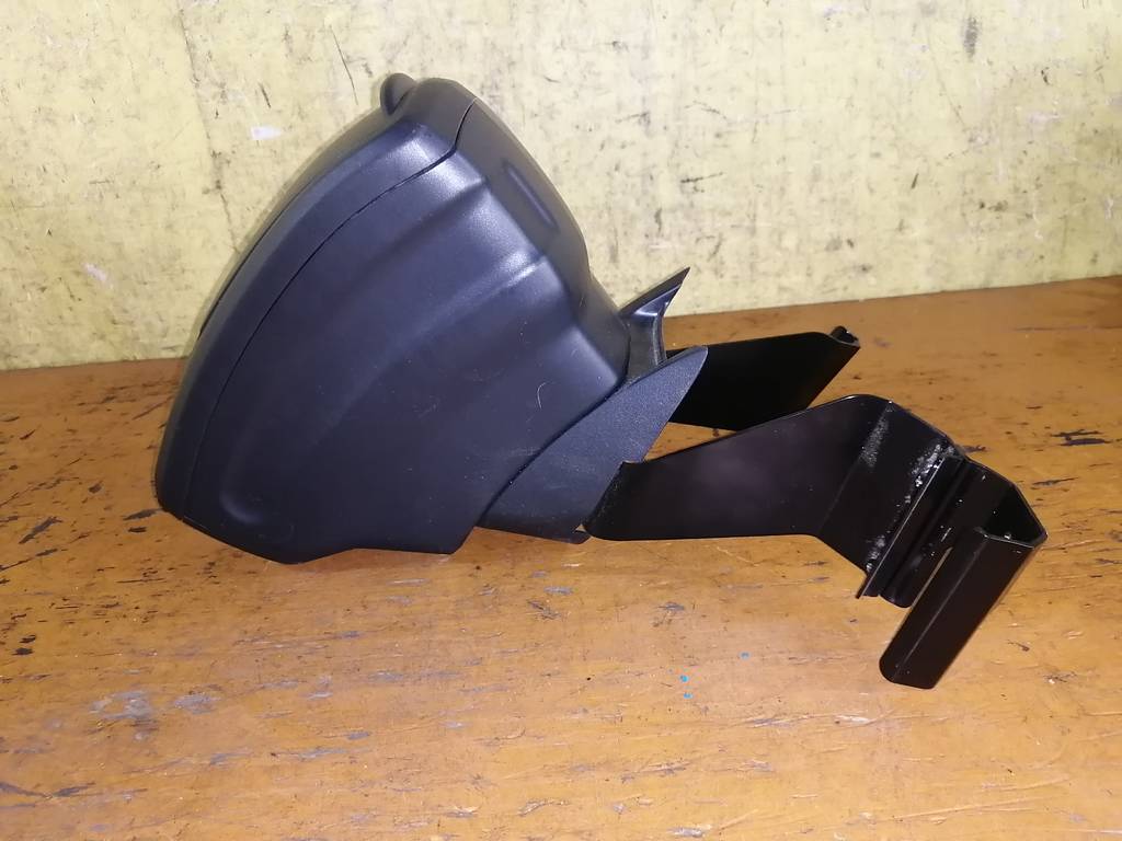 VITZ KSP90 КОНСОЛЬ МЕЖДУ СИДЕНИЙ Toyota Vitz 1