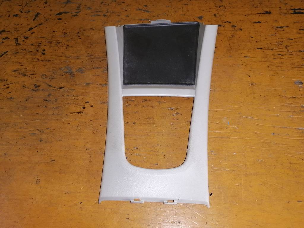 консоль кпп Subaru Impreza 0