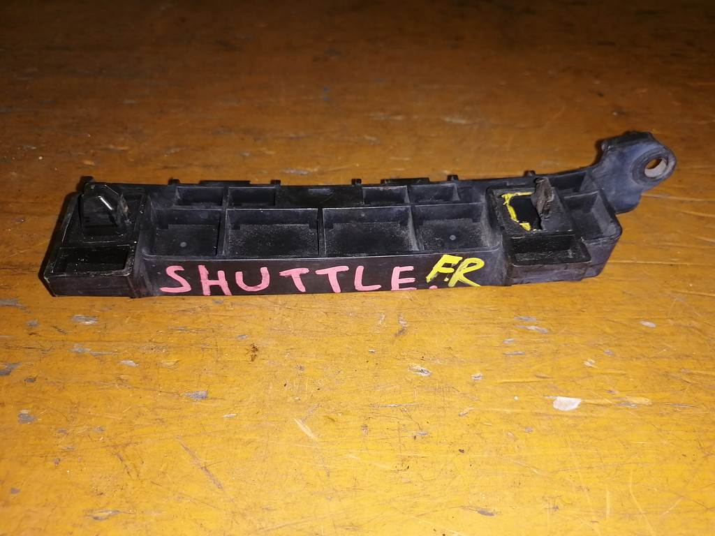 крепеж бампера Honda Fit Shuttle 0