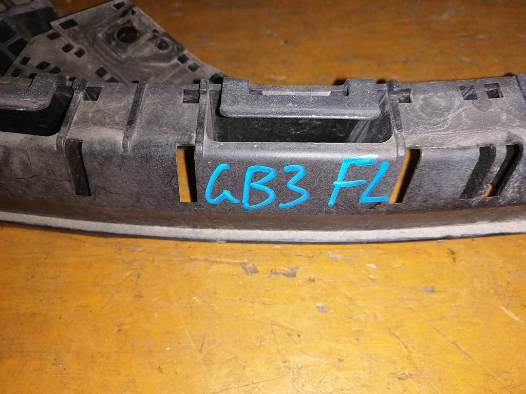 FREED GB3 КРЕПЕЖ БАМПЕРА ПЕРЕДНИЙ ЛЕВЫЙ Honda Freed 1
