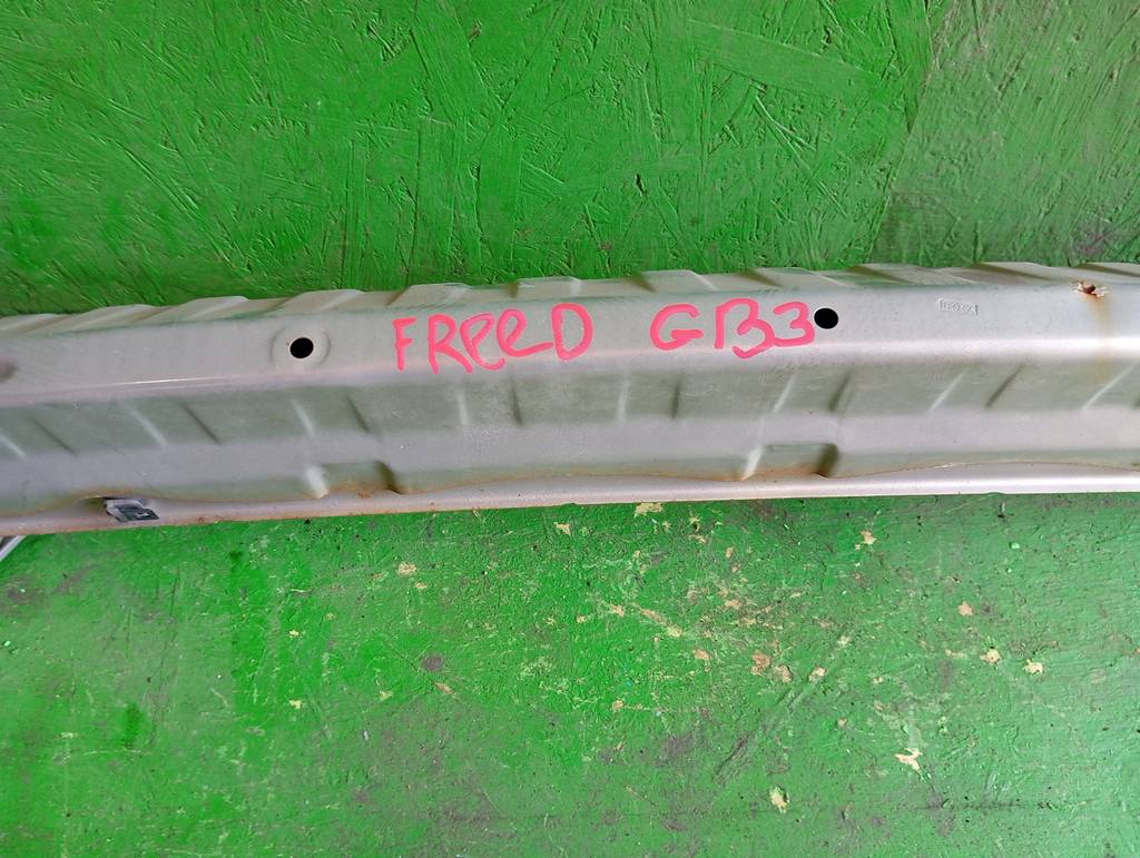 FREED GB3 УСИЛЕНИЕ БАМПЕРА Honda Freed 1