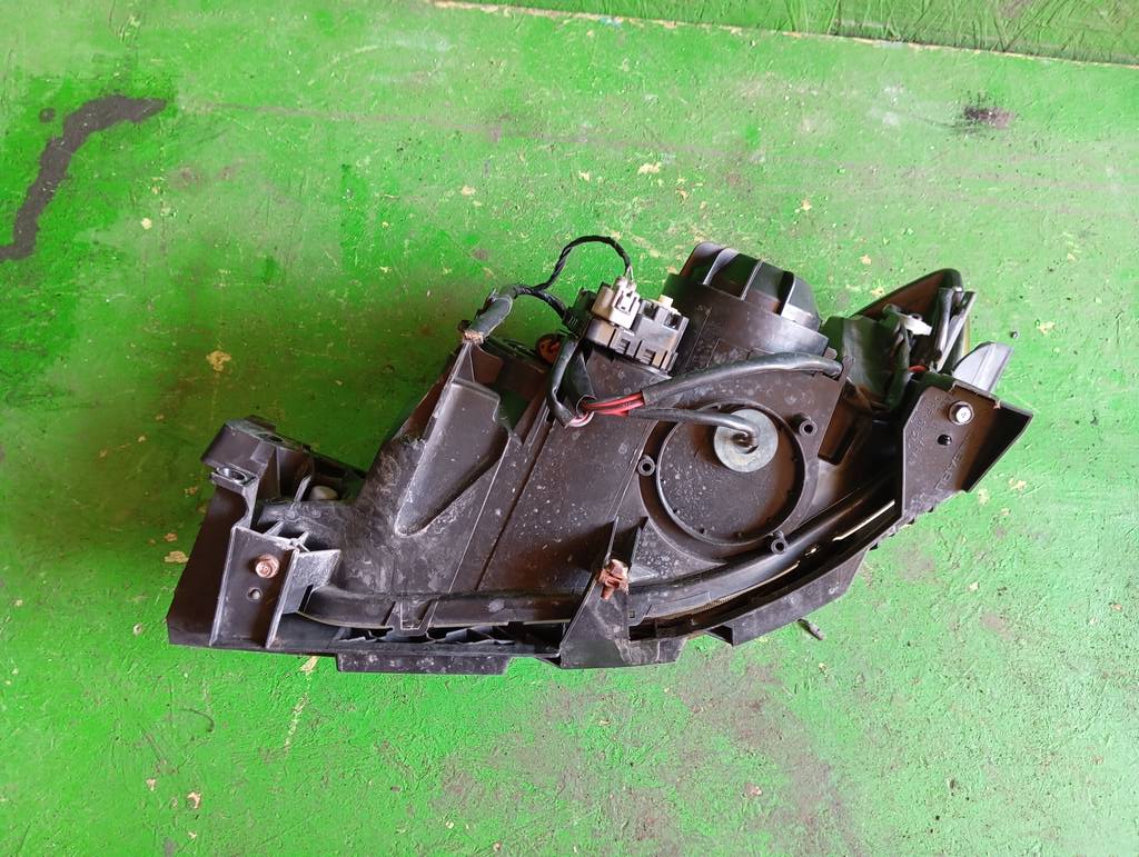 фара Subaru Impreza 3