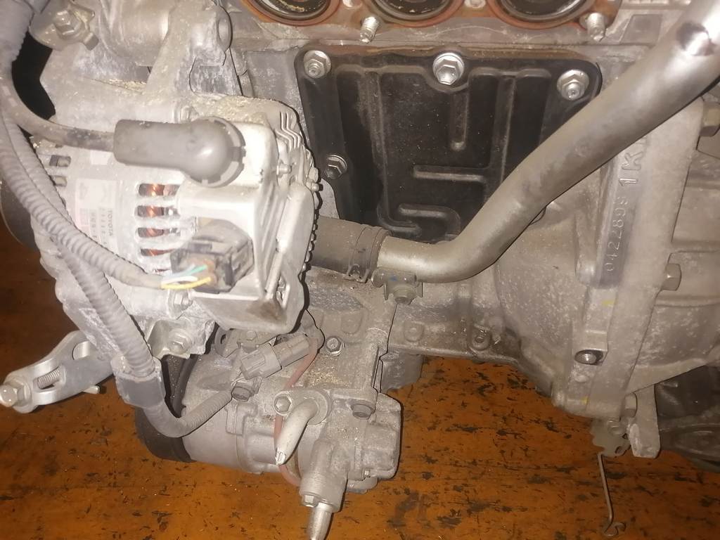 двигатель Toyota Vitz 3