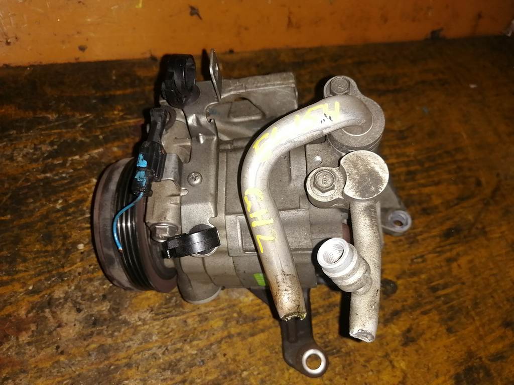 компрессор кондиционера Subaru Impreza 0