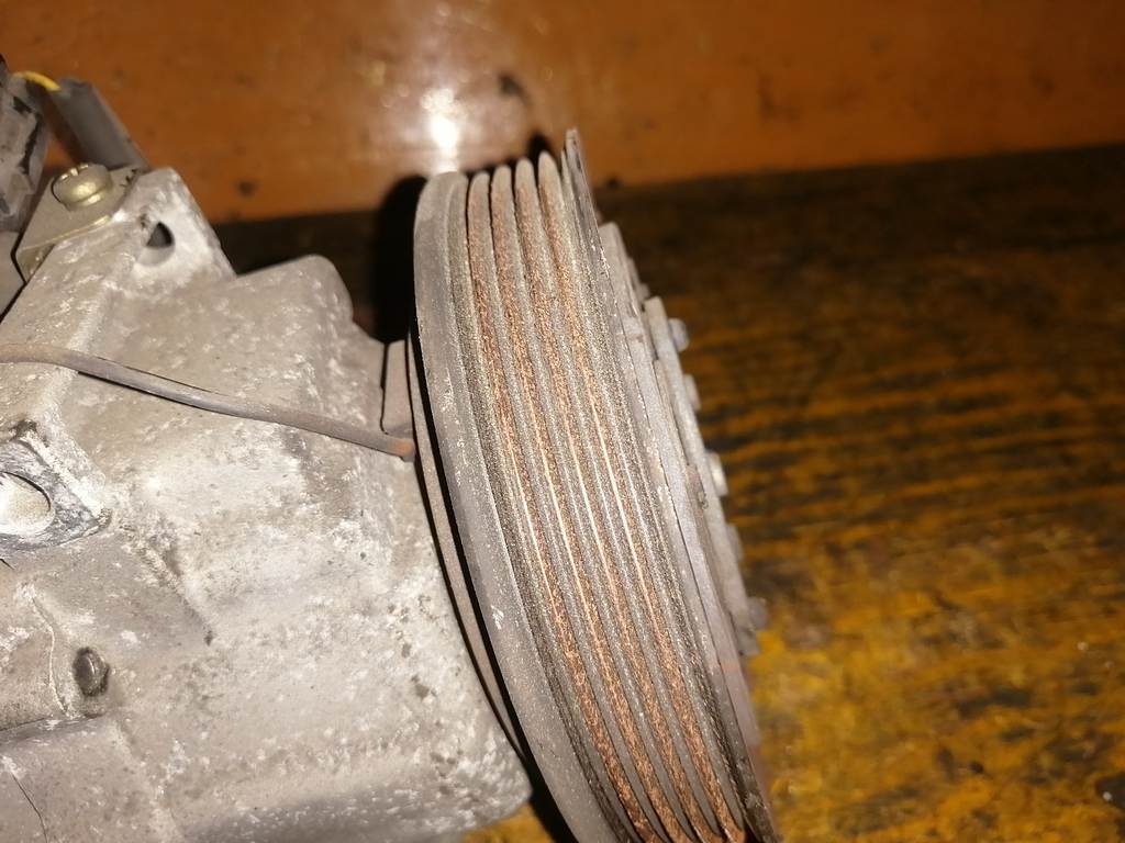 CR12DE КОМПРЕССОР КОНДИЦИОНЕРА 92600 AX020 Nissan March 1