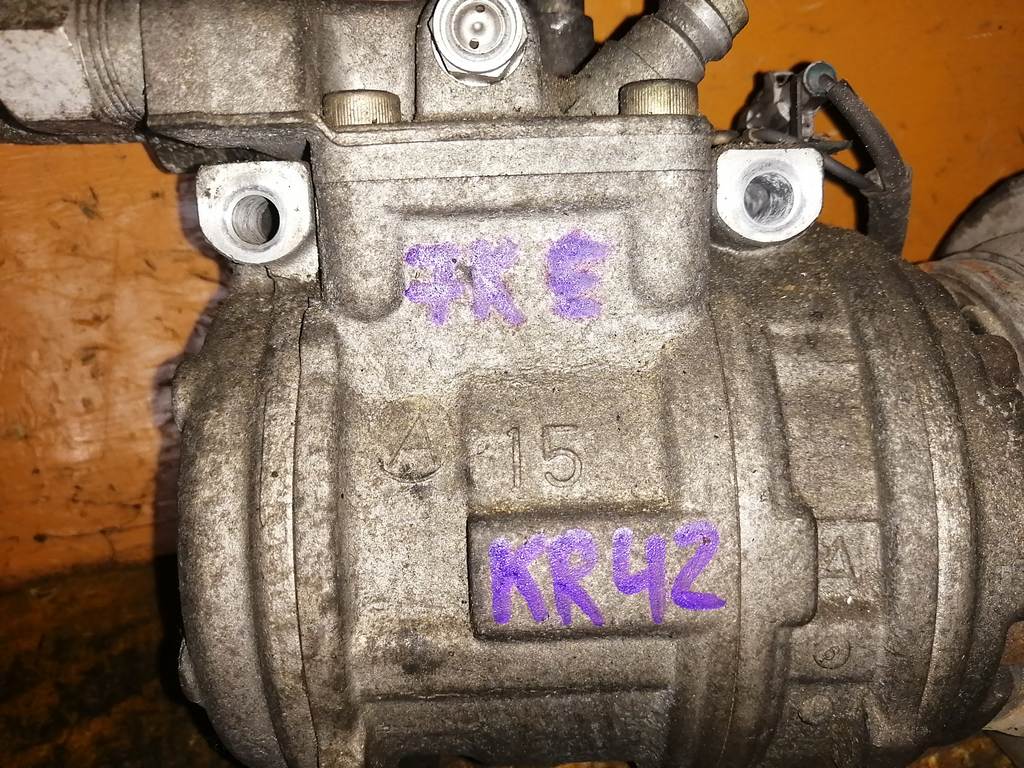 7KE КОМПРЕССОР КОНДИЦИОНЕРА 447200-1322 Toyota Town Ace 1