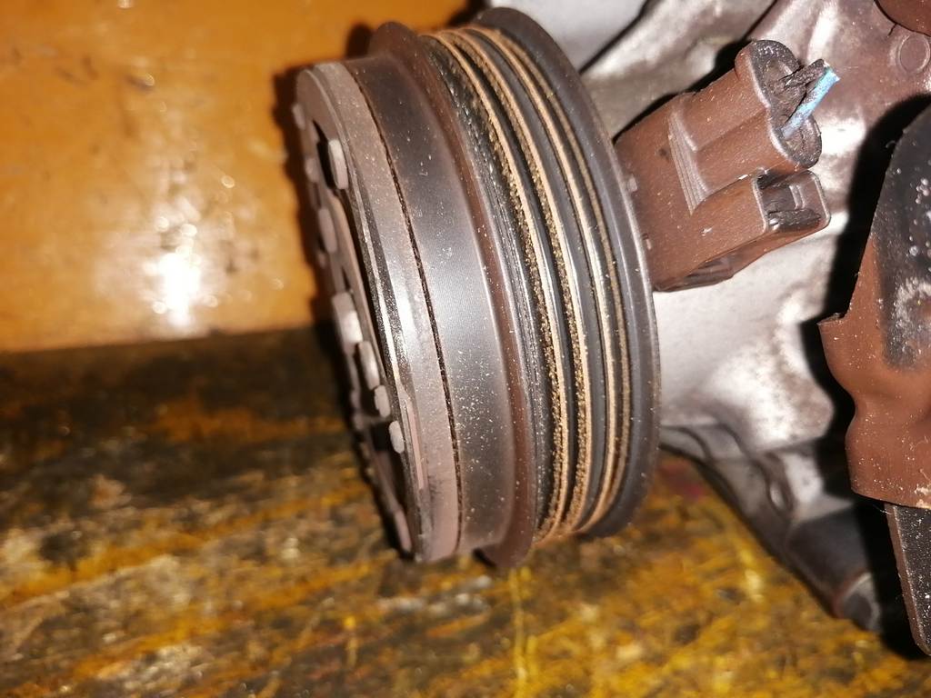 EJ203 КОМПРЕССОР КОНДИЦИОНЕРА 447200-7940 Subaru Legacy 1