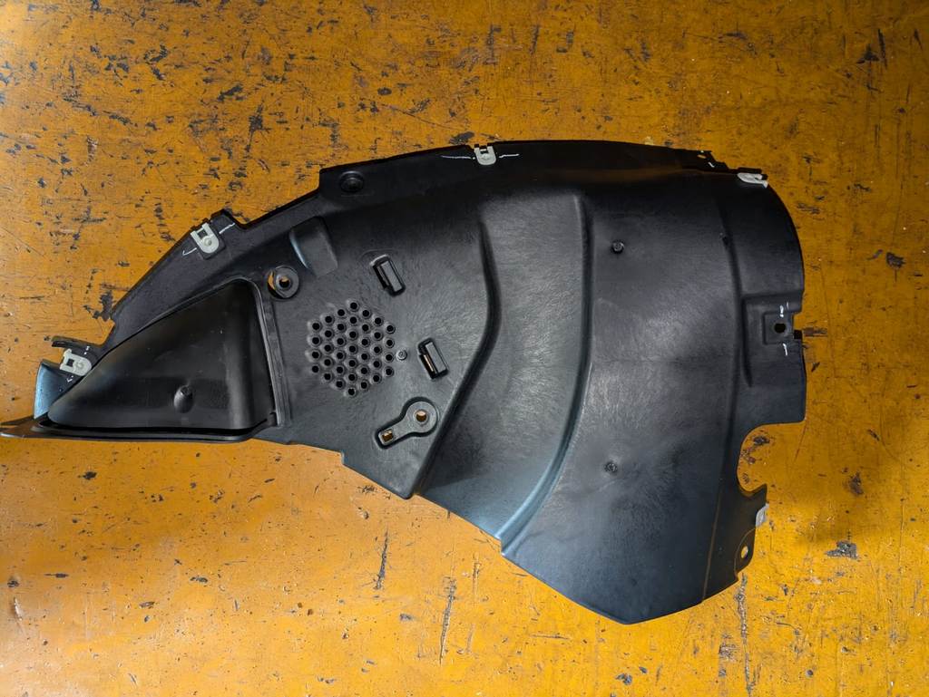BMW X7 G07 LCI ЗАЩИТА БАМПЕРА ПРАВАЯ 51717453930 BMW X7 4