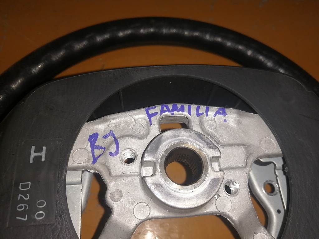 Салон Mazda Familia 2