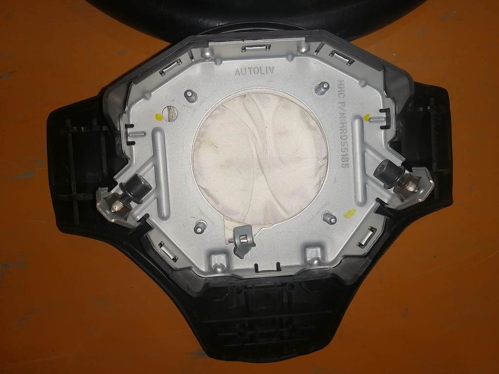 airbag водительский Mitsubishi Colt 3