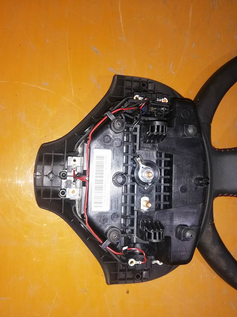 airbag водительский Peugeot 308 3