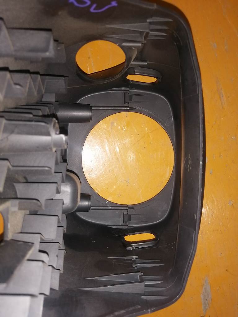 кожух рулевой колонки Mazda Familia 3