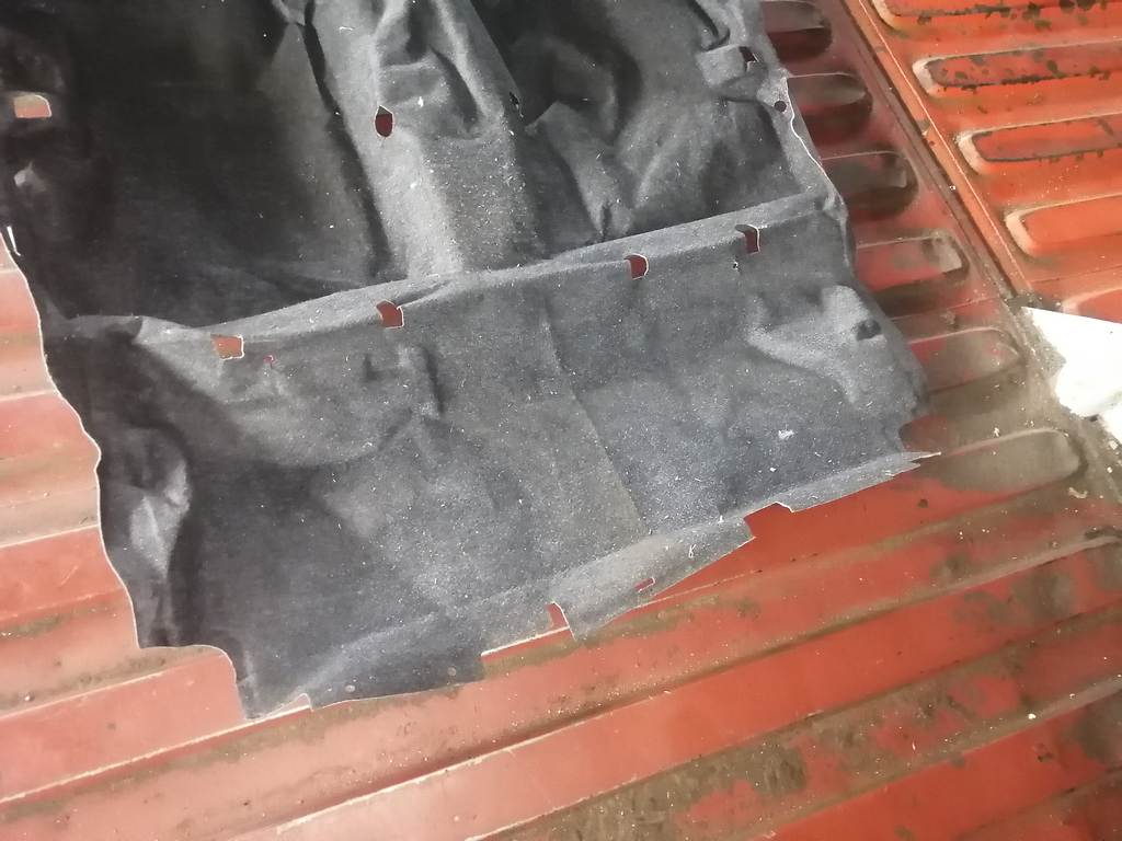 ковер салона Toyota Passo 6
