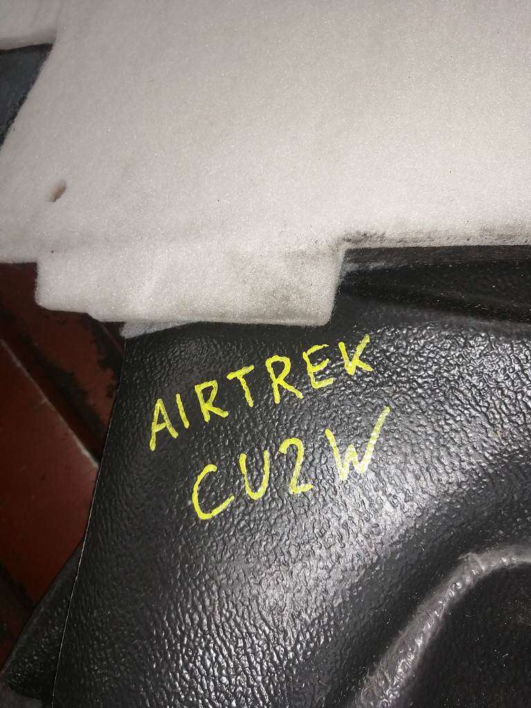 AIRTREK CU2W КОВЕР САЛОНА Mitsubishi Airtrek 1