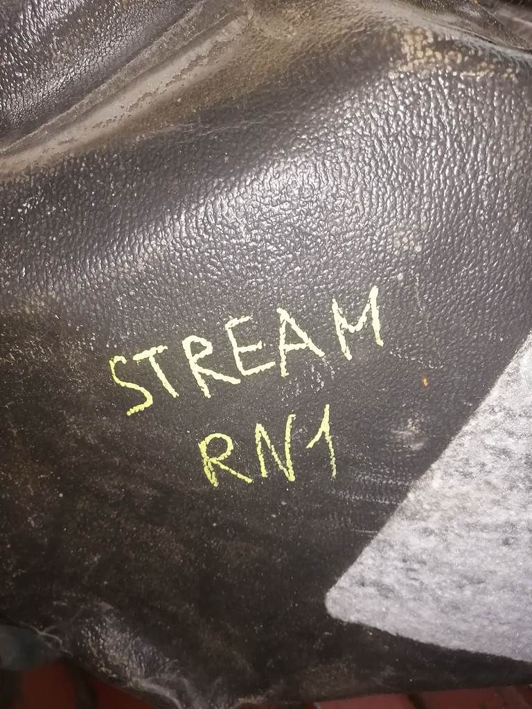 STREAM RN1 КОВЕР САЛОНА Honda Stream 1