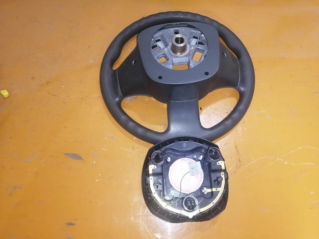 Салон Nissan Cube 2