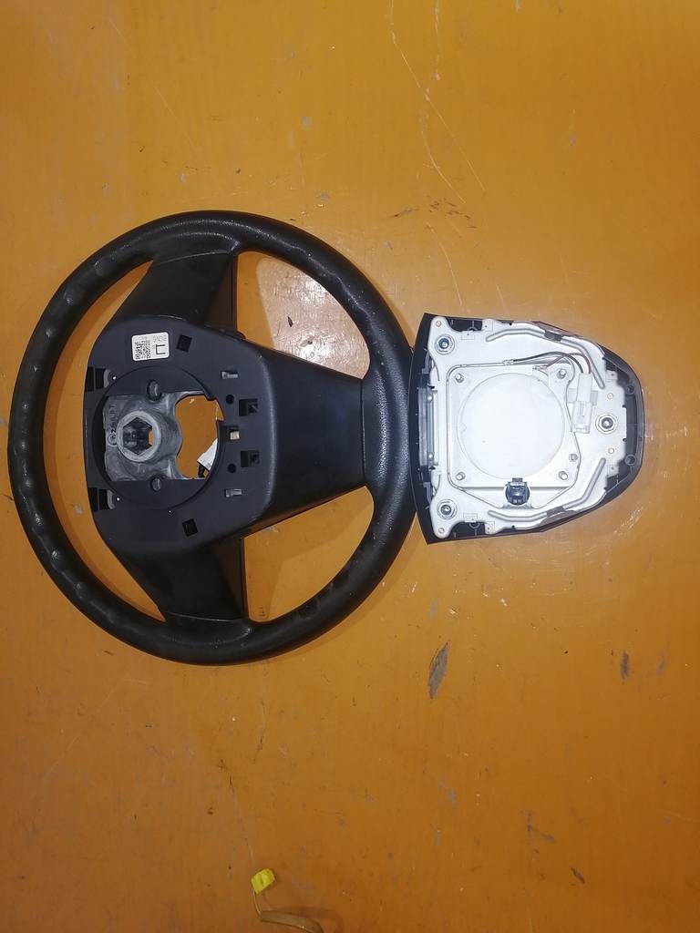 Салон Mazda Axela 2