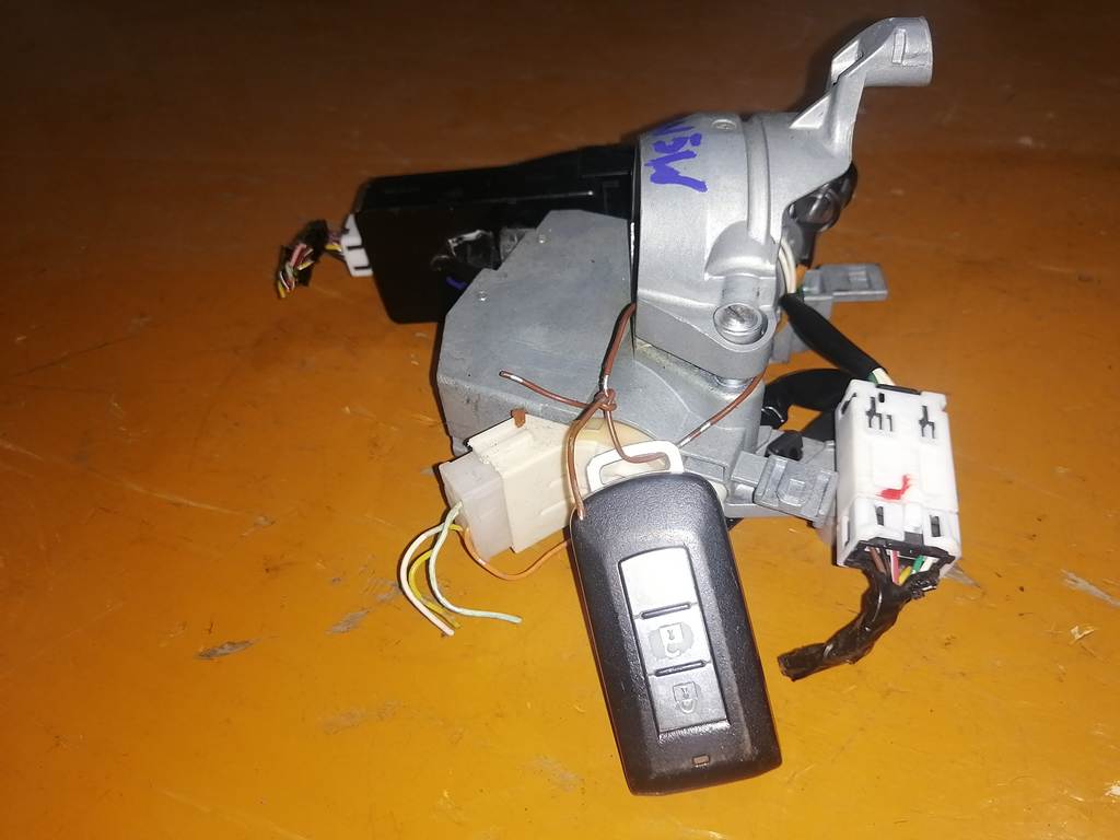 OUTLANDER CW5W ЗАМОК ЗАЖИГАНИЯ Mitsubishi Outlander 4