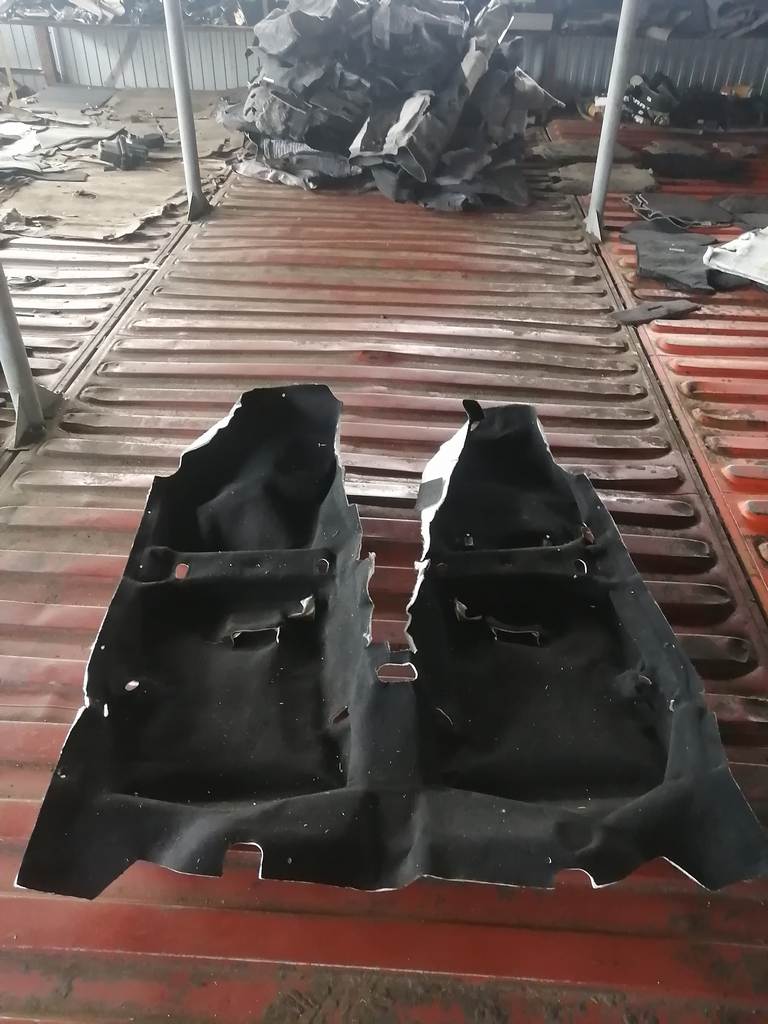 ковер салона Mazda Axela 0