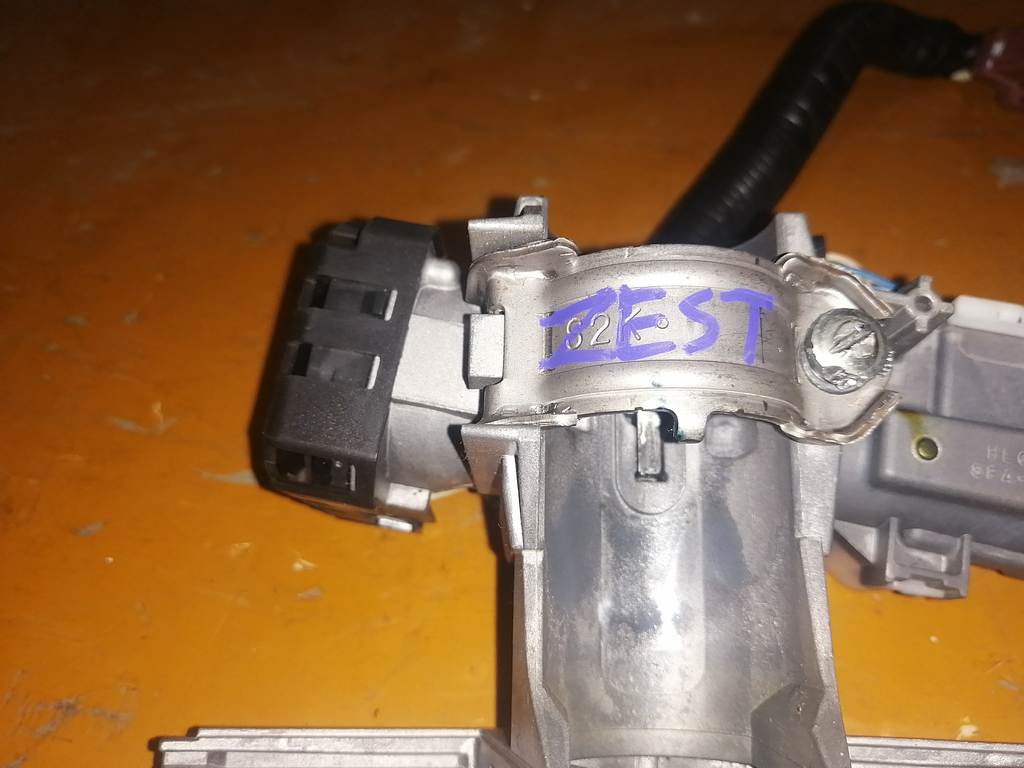 ZEST JE1 ЗАМОК ЗАЖИГАНИЯ Honda Zest 1