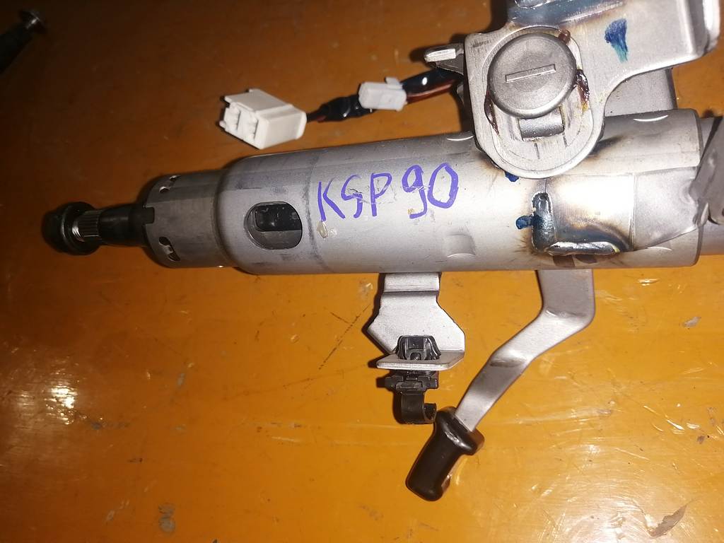 VITZ KSP90 РУЛЕВАЯ КОЛОНКА Toyota Vitz 1