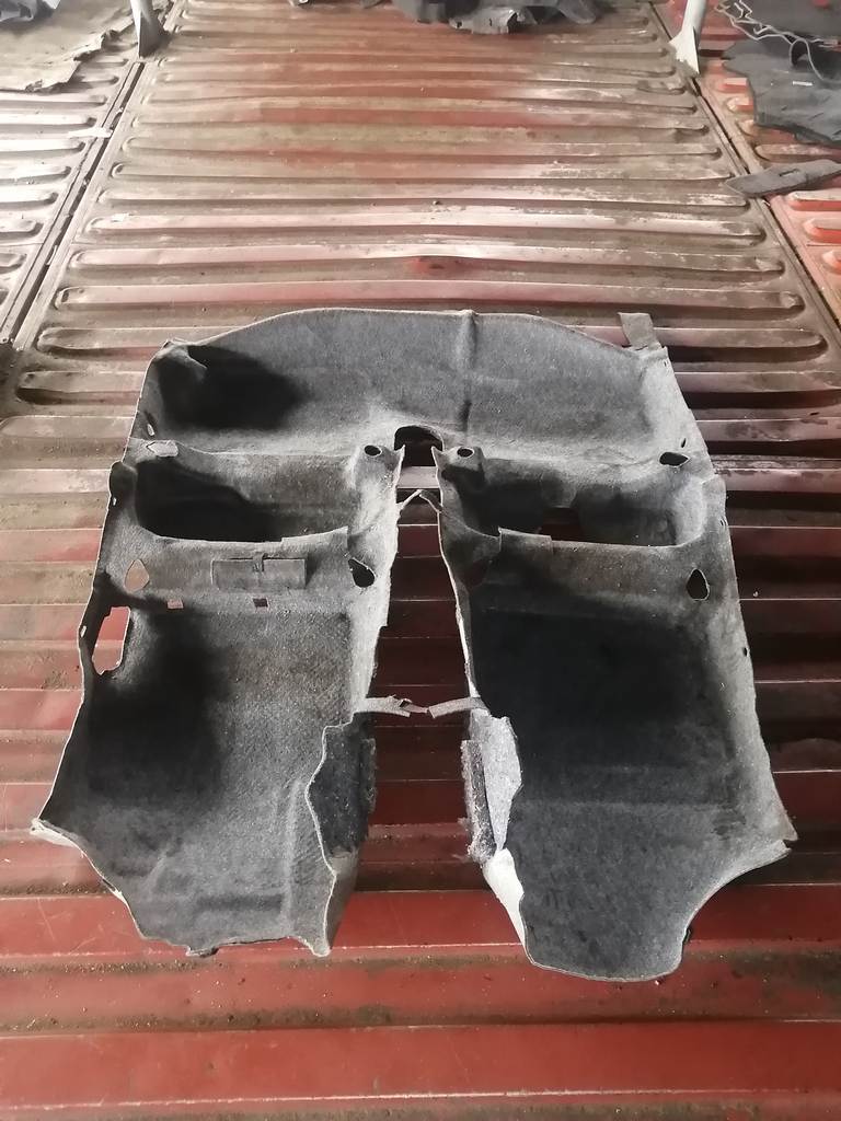 ковер салона Toyota Vitz 0