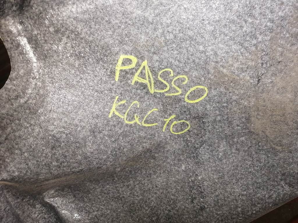 PASSO KGC10 КОВЕР ПОЛА Toyota Passo 1