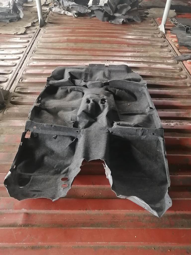 ковер салона Mitsubishi Colt 0