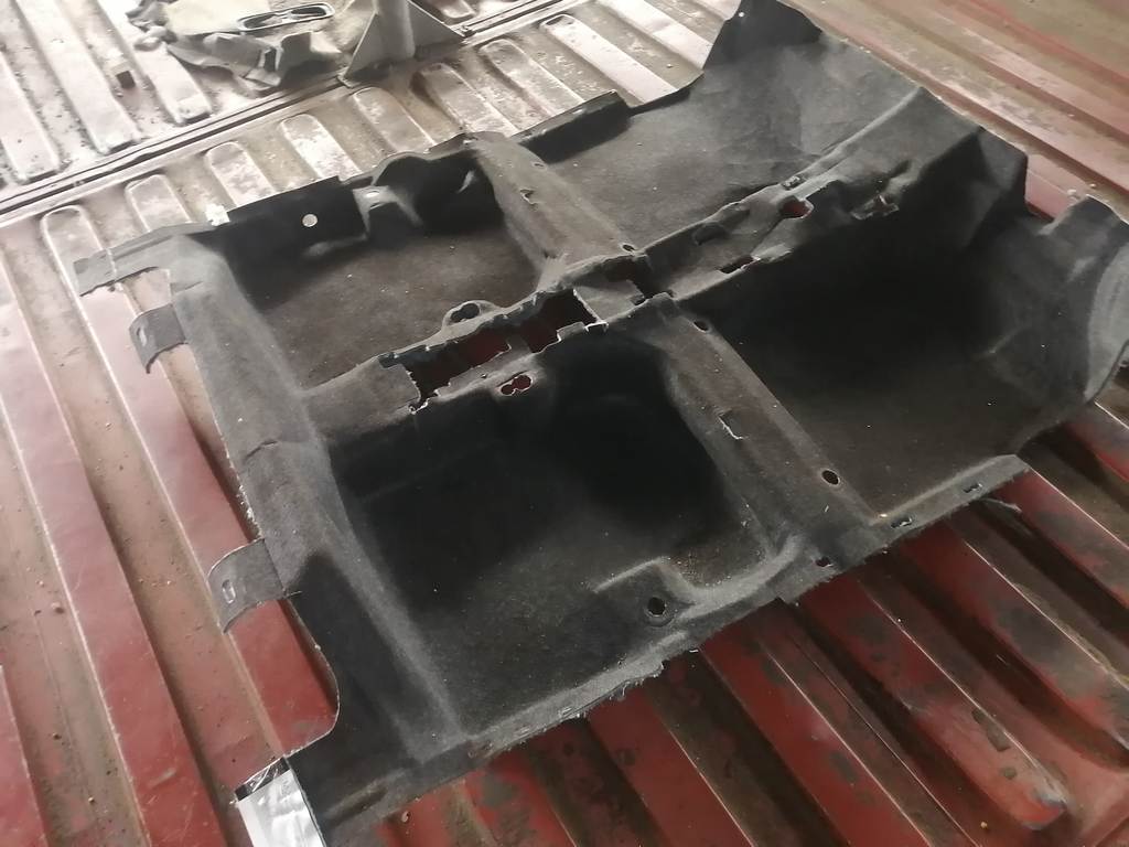 Салон Nissan March 2