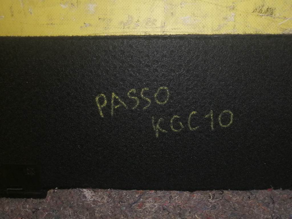 PASSO KGC10 ПОЛКА БАГАЖНИКА Toyota Passo 1