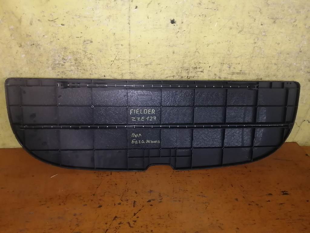пол багажника пластик Toyota Fielder 0
