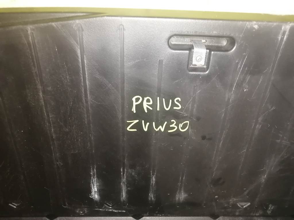 PRIUS ZVW30 ПОЛКА БАГАЖНИКА Toyota Prius 1