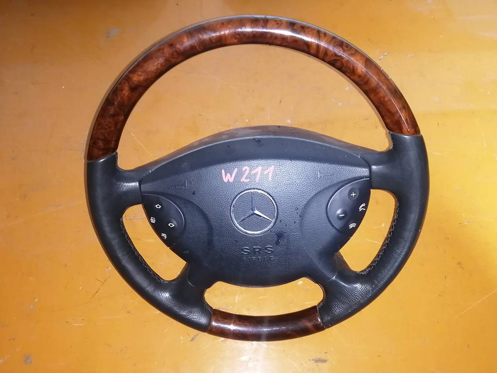 airbag водительский Mercedes-Benz E-Class 0