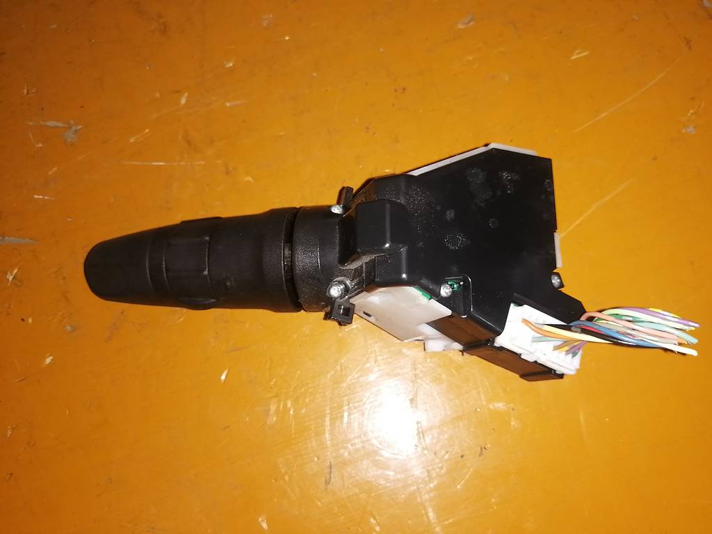 MARCH AK12 ПЕРЕКЛЮЧЕНИЕ ДВОРНИКОВ 1 Nissan March 1