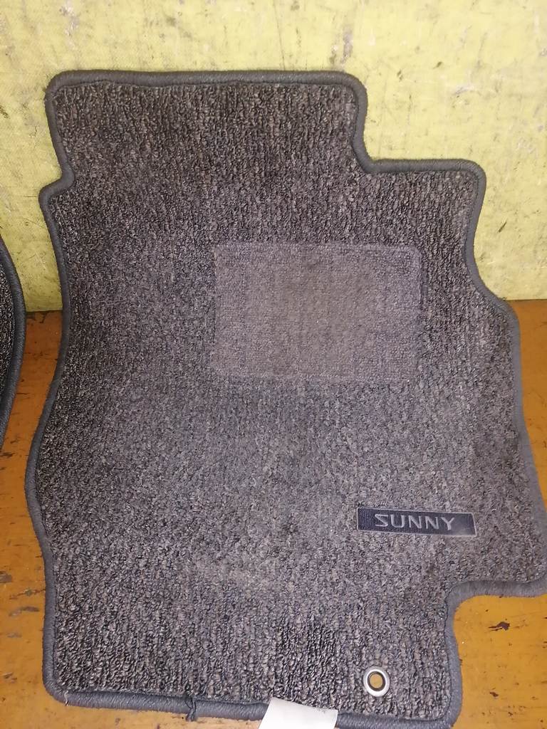 коврик Nissan Sunny 3