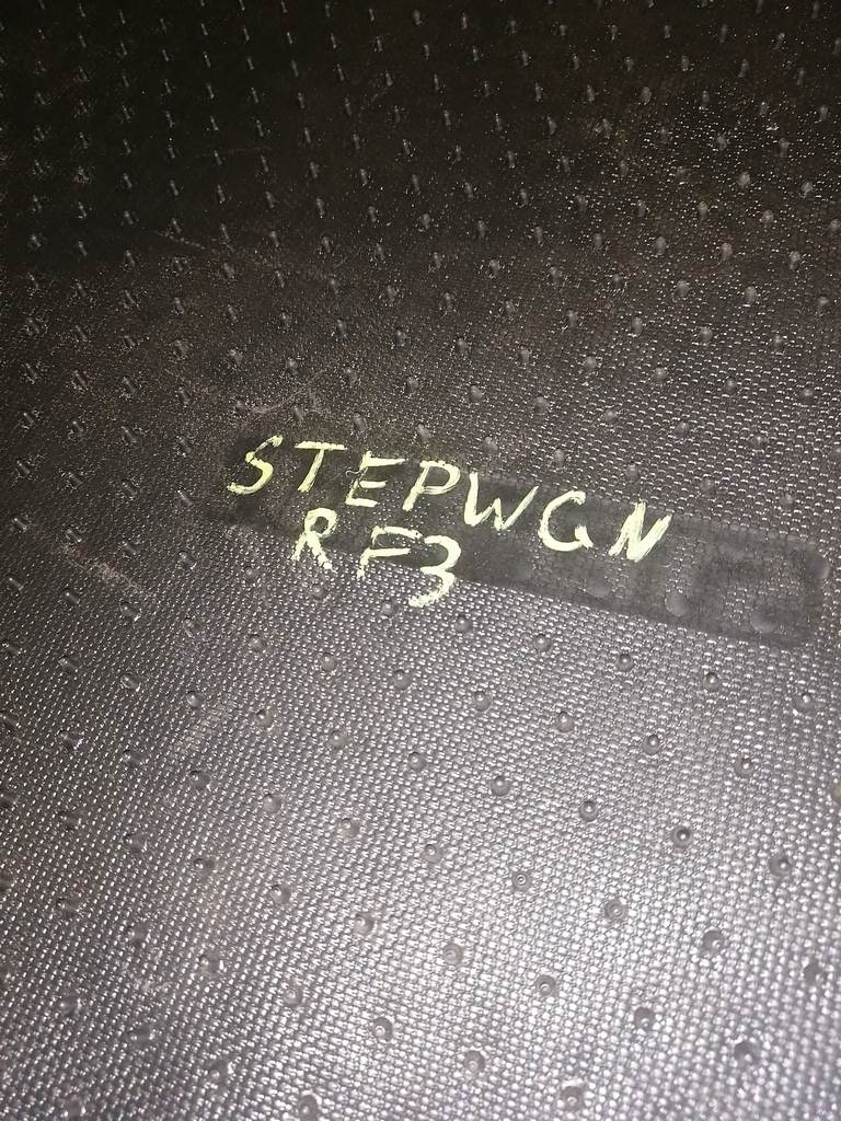 Салон Honda Stepwgn 5