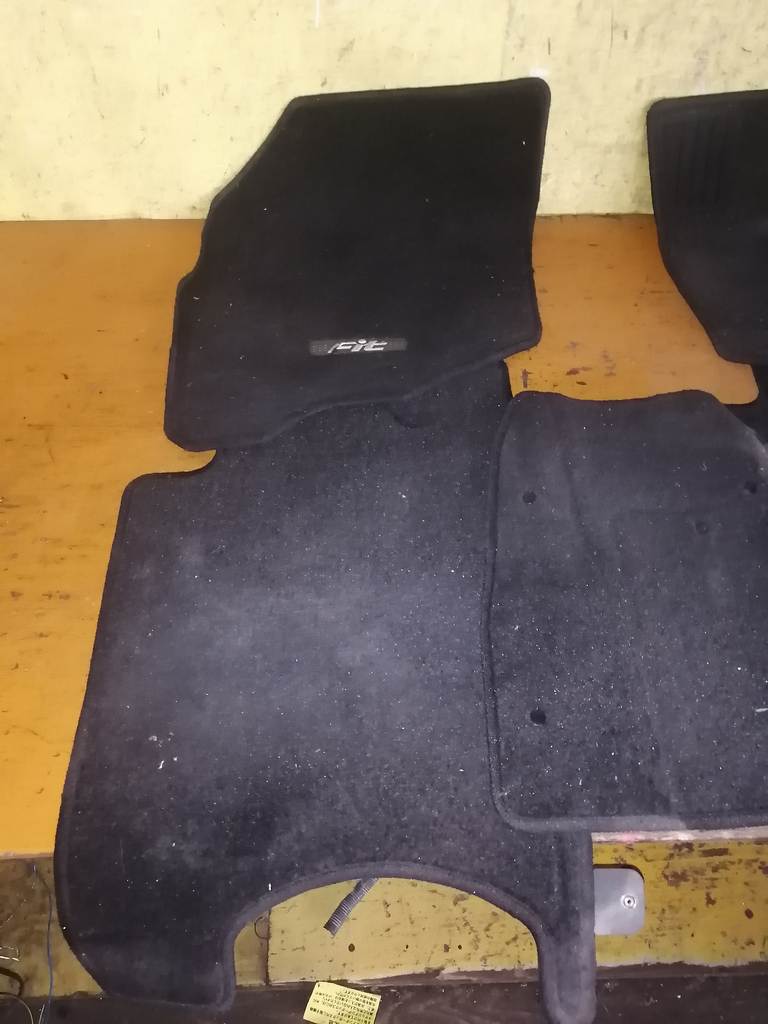 FIT GD1 КОВРИКИ Honda Fit 1