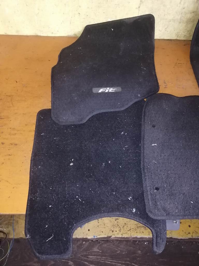 FIT GD1 КОВРИКИ 2 Honda Fit 1