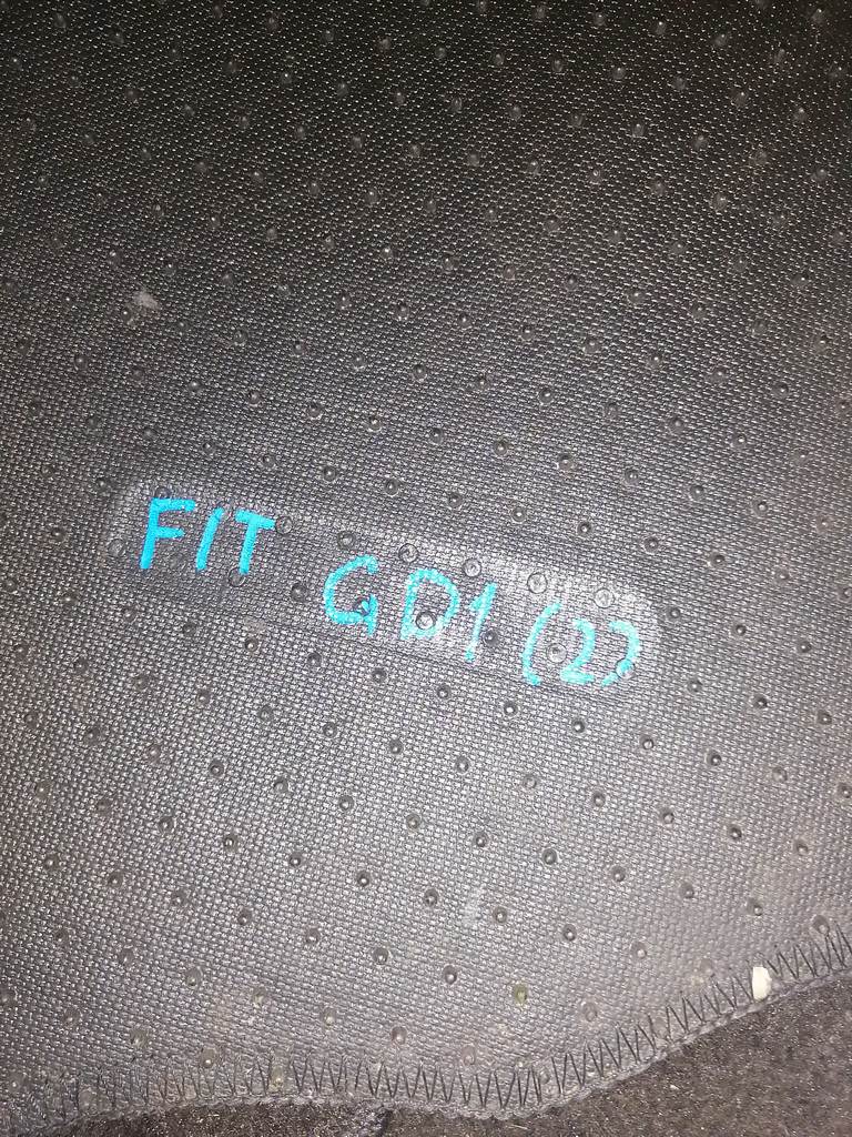 FIT GD1 КОВРИКИ 2 Honda Fit 4