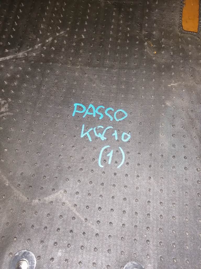 Салон Toyota Passo 5