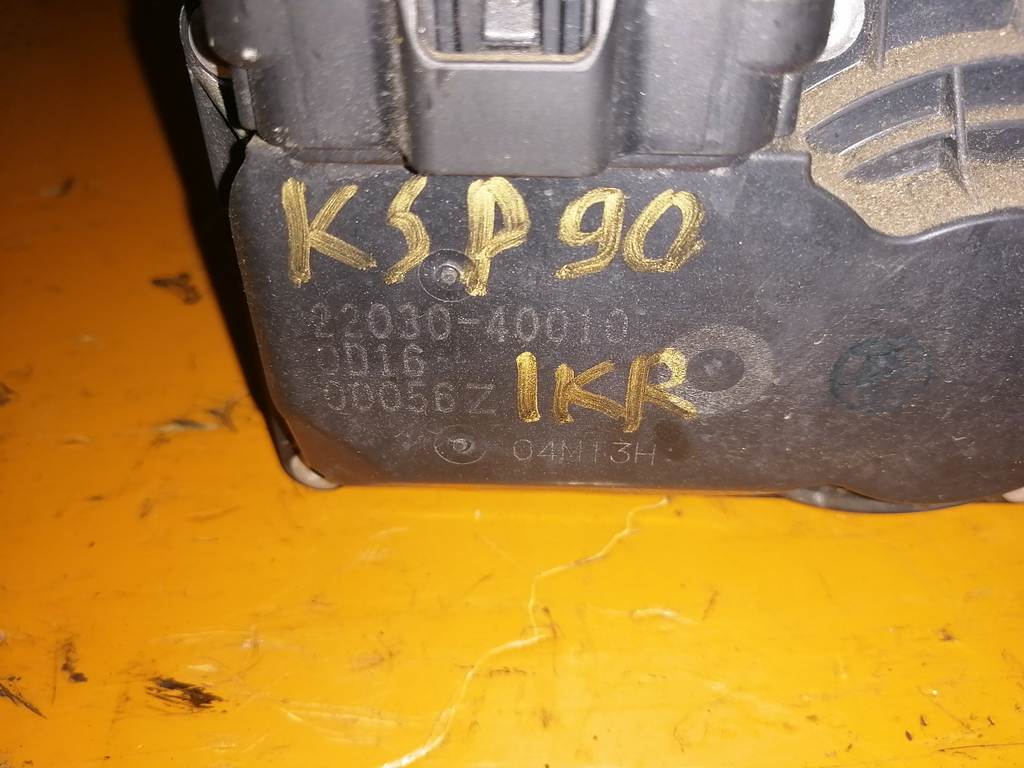 1KRFE ДРОССЕЛЬНАЯ ЗАСЛОНКА 22030-40010 Toyota Vitz 1