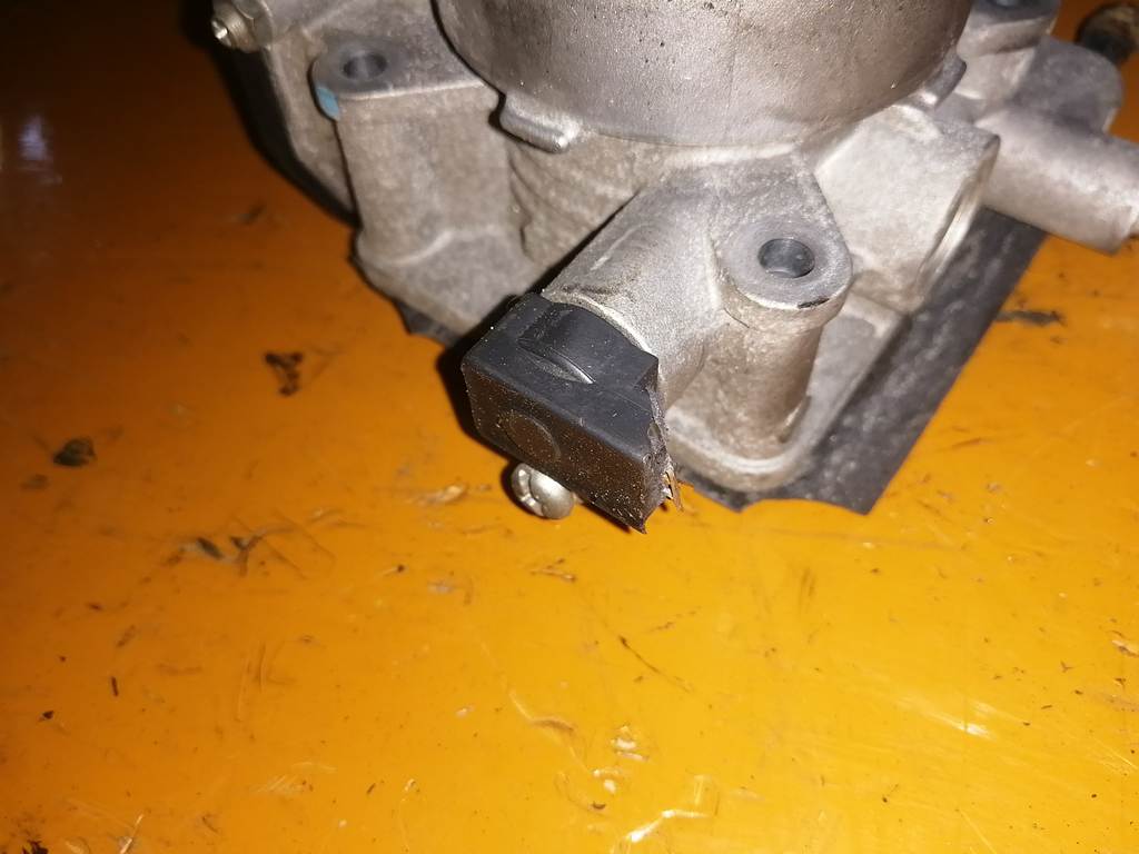 дроссельная заслонка Subaru Impreza 3