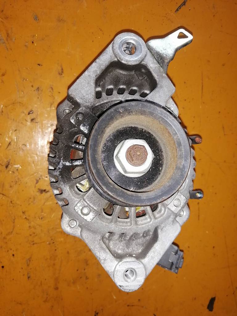 1KRFE ГЕНЕРАТОР 27060-40010 Toyota Vitz 4