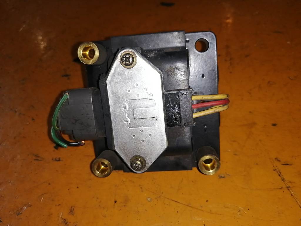 EJ152 КАТУШКА ЗАЖИГАНИЯ 22435AA020 Subaru Impreza 1