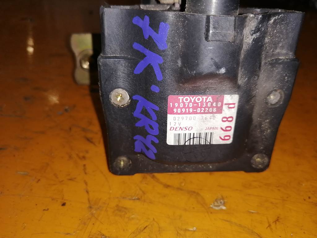 7KE КАТУШКА ЗАЖИГАНИЯ 90919-02208+КОММУТАТОР Toyota Town Ace Noah 1