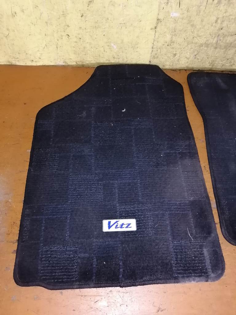 VITZ KSP90 КОВРИКИ Toyota Vitz 1